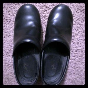 Dansko clogs